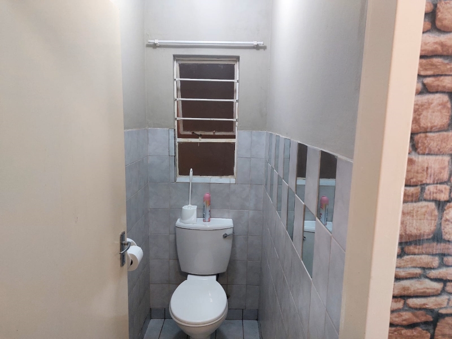 3 Bedroom Property for Sale in Geelhoutpark North West